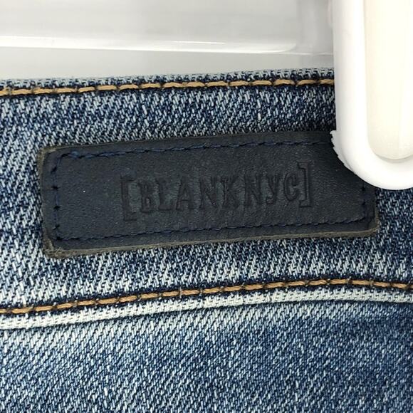 BlankNYC Faded Light Wash Denim Skirt A-Line Raw Hem Mini Skirt Size 25 - Picture 7 of 9
